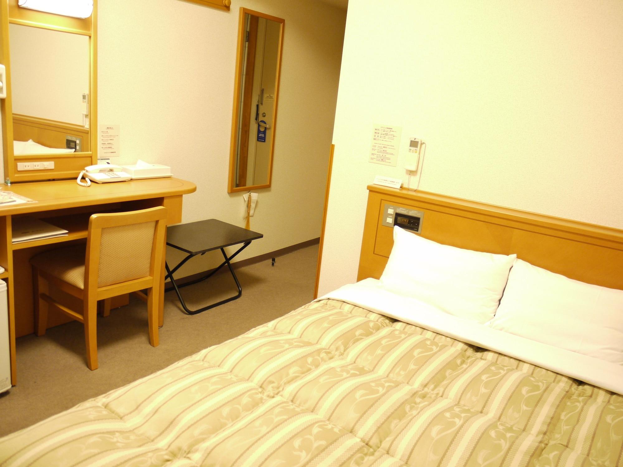 Hotel Route-Inn Niigata Kencho-Minami Esterno foto